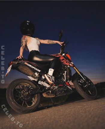 Ms lxura leaked private photo uncensored HD quality