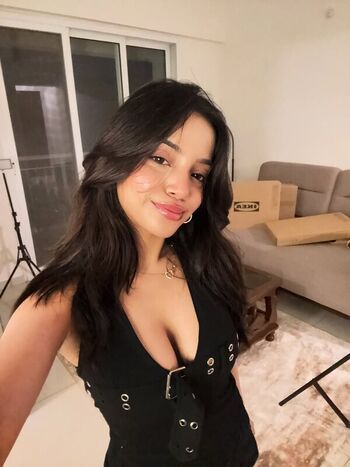 Muskan karia page leaked private photo uncensored HD quality
