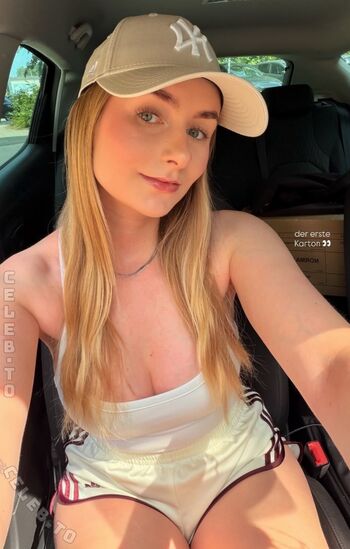 Naadine  page leaked private photo uncensored HD quality
