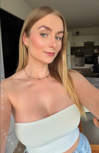 Naadine  page leaked private photo uncensored HD quality
