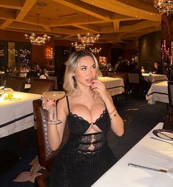 Narminswrld leaked private photo uncensored HD quality