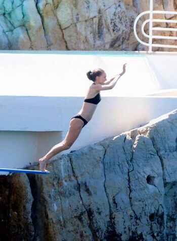 Natalie portman page leaked private photo uncensored HD quality