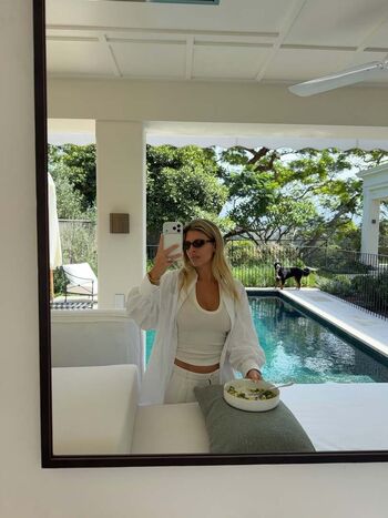 Natasha oakley page leaked private photo uncensored HD quality