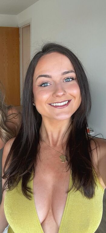 Niamh cryan page leaked private photo uncensored HD quality