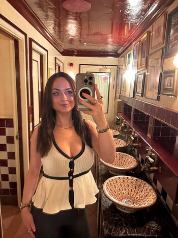 Niamh cryan page leaked private photo uncensored HD quality