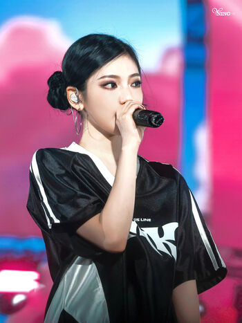 Ningning aespa page leaked private photo uncensored HD quality