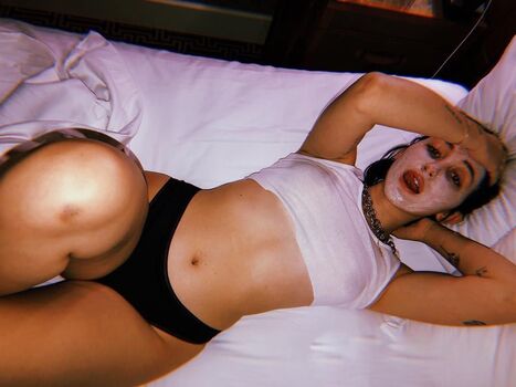 Noah cyrus page leaked private photo uncensored HD quality