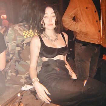 Noah cyrus page leaked private photo uncensored HD quality