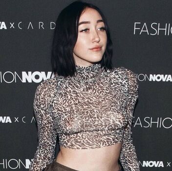Noah cyrus page leaked private photo uncensored HD quality