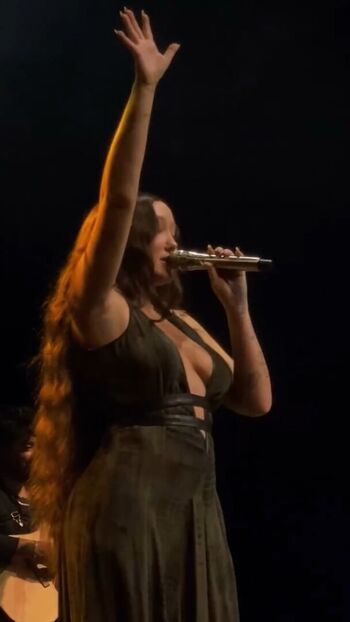 Noah cyrus page leaked private photo uncensored HD quality