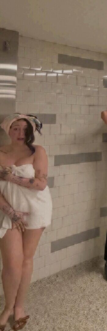 Noah cyrus page leaked private photo uncensored HD quality