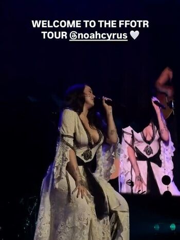 Noah cyrus page leaked private photo uncensored HD quality