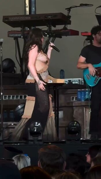 Noah cyrus leaked private photo uncensored HD quality