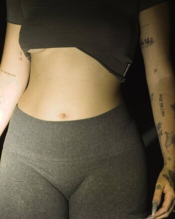 Noah cyrus leaked private photo uncensored HD quality