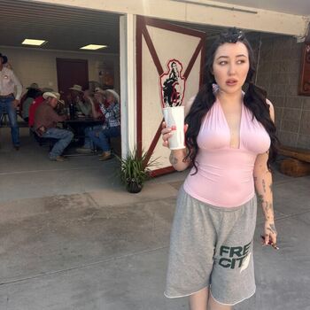 Noah cyrus leaked private photo uncensored HD quality