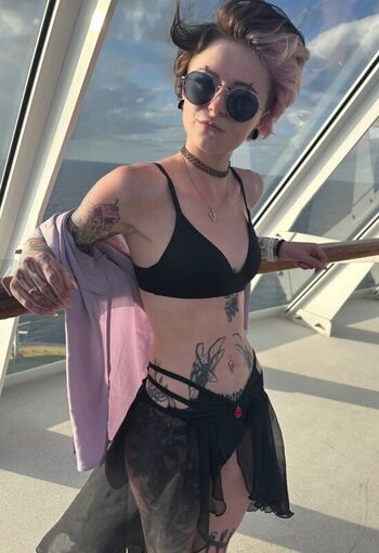 Noteasybeinwheezy leaked private photo uncensored HD quality