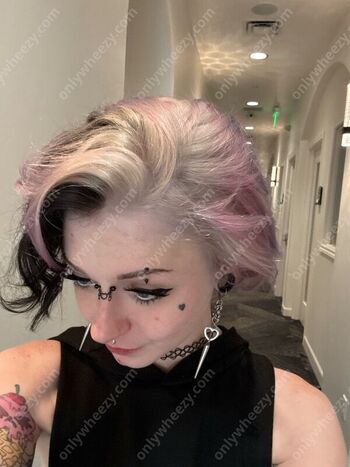 Noteasybeinwheezy leaked private photo uncensored HD quality