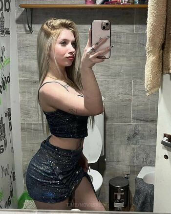 Novinhas peitudas leaked private photo uncensored HD quality