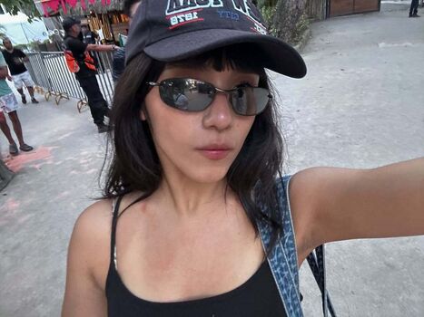 Omly page leaked private photo uncensored HD quality