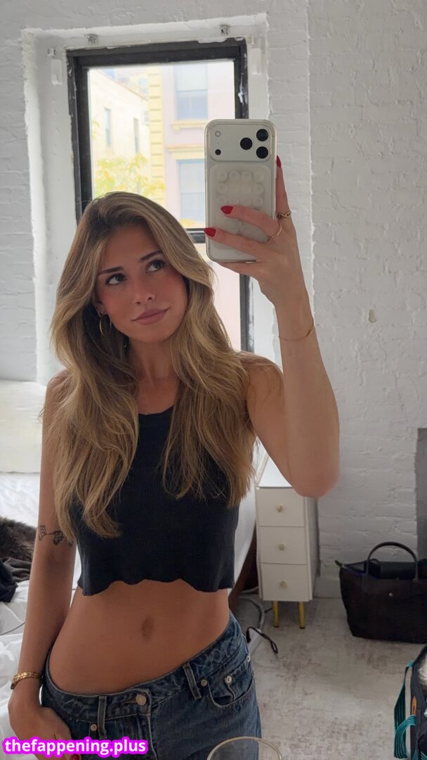 Oona mccaughan/ leaked private photo uncensored HD quality