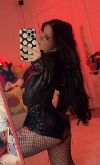 Oxythoughtin leaked private photo uncensored HD quality