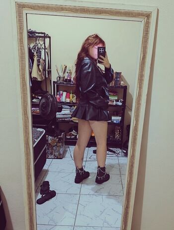Pequenalua leaked private photo uncensored HD quality