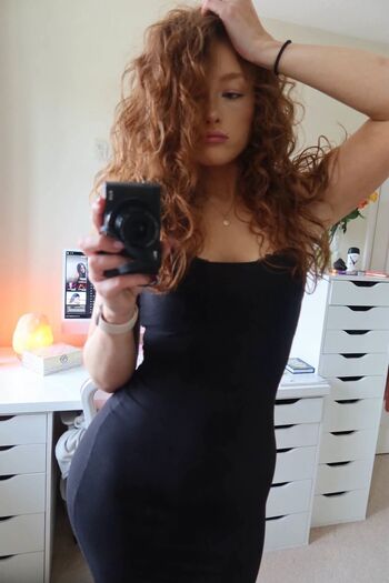 Pheobeisginger page leaked private photo uncensored HD quality