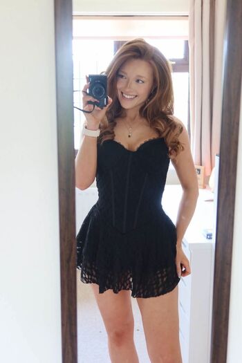 Pheobeisginger page leaked private photo uncensored HD quality