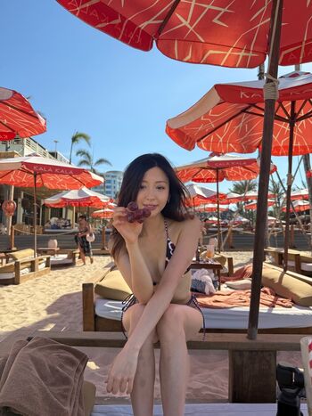 Phoeberuchen leaked private photo uncensored HD quality