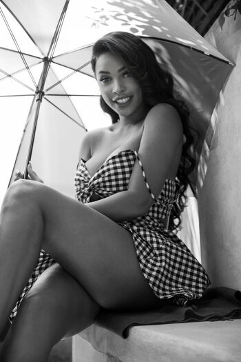 Phoenix skye page leaked private photo uncensored HD quality