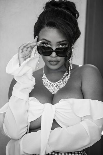 Phoenix skye page leaked private photo uncensored HD quality