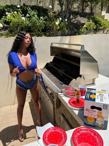 Phoenix skye page leaked private photo uncensored HD quality