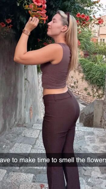 Pineapplebrat  page leaked private photo uncensored HD quality