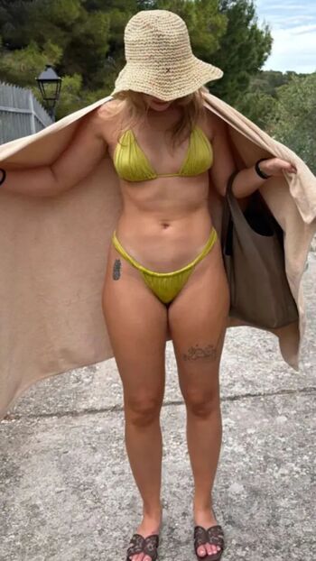 Pineapplebrat  page leaked private photo uncensored HD quality