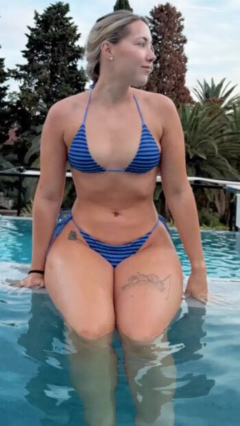Pineapplebrat leaked private photo uncensored HD quality