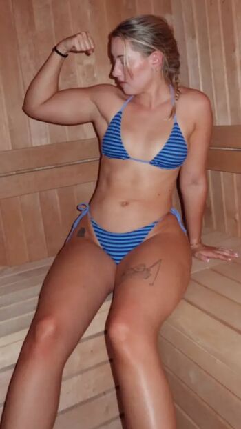 Pineapplebrat leaked private photo uncensored HD quality