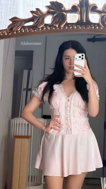 Pokimane  page leaked private photo uncensored HD quality