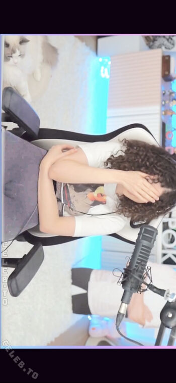 Pokimane  page leaked private photo uncensored HD quality