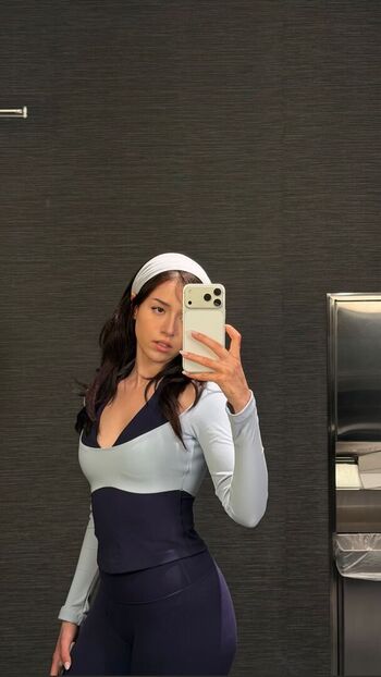 Pokimane  page leaked private photo uncensored HD quality