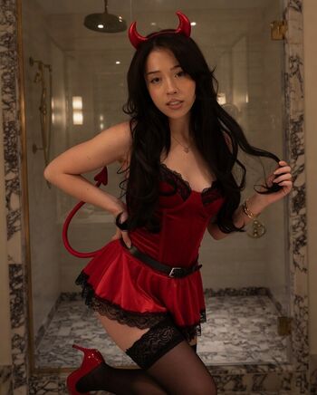 Pokimane  page leaked private photo uncensored HD quality