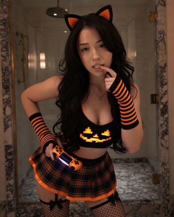 Pokimane  page leaked private photo uncensored HD quality