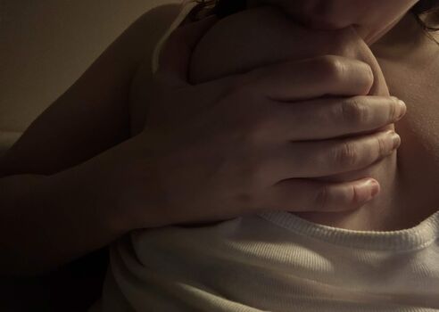 Qiandaiyiyu page leaked private photo uncensored HD quality