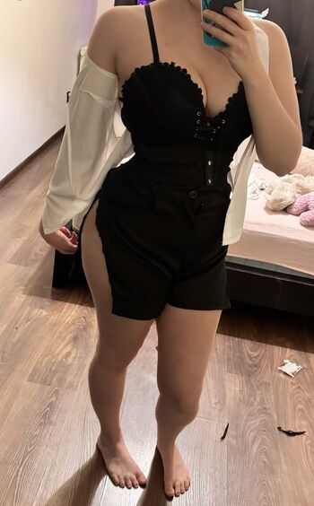 Qiandaiyiyu page leaked private photo uncensored HD quality