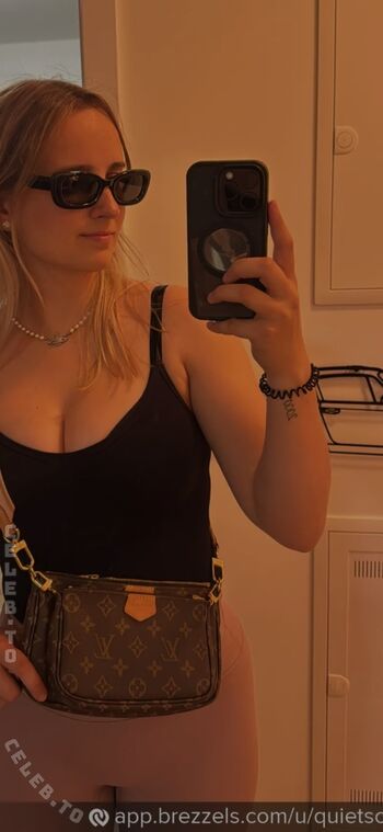 Quietschiie leaked private photo uncensored HD quality
