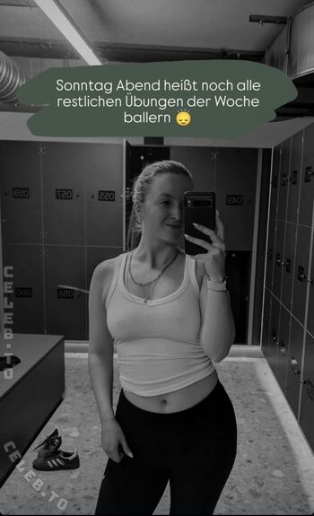 Rayaonair leaked private photo uncensored HD quality