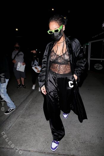 Rihanna leaked private photo uncensored HD quality