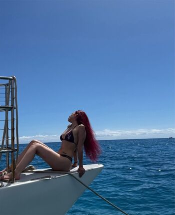 Rockylareine page leaked private photo uncensored HD quality