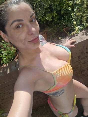 Romanian girls leaked private photo uncensored HD quality