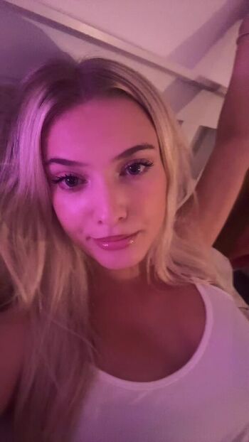 Rrubyrileyy leaked private photo uncensored HD quality