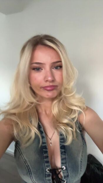 Rrubyrileyy leaked private photo uncensored HD quality